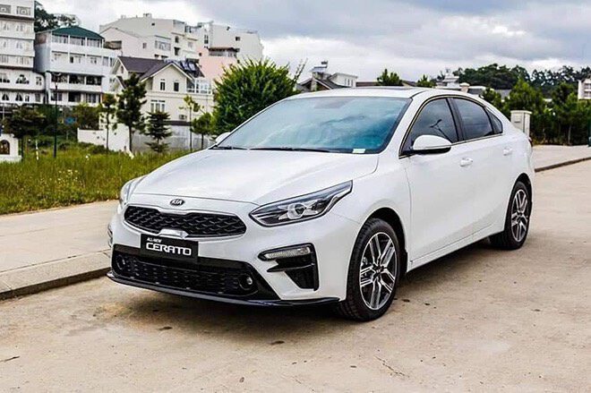 Kia cerato AT