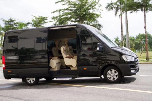 Dịch vụ cho thuê xe Limousine Phú Quốc sang trọng, giá tốt